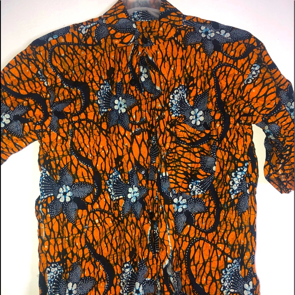 “African shirt”